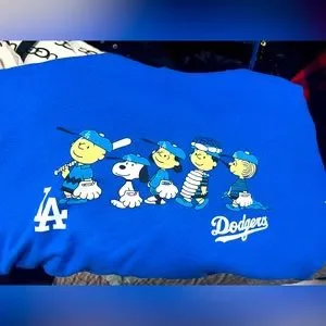 Sweaters La Dodgers Peanuts Edition Pull Over Sweaters Poshmark